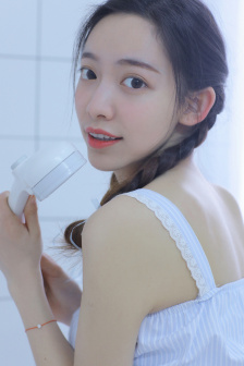把她日出水了好紧太爽了(胡徽东)